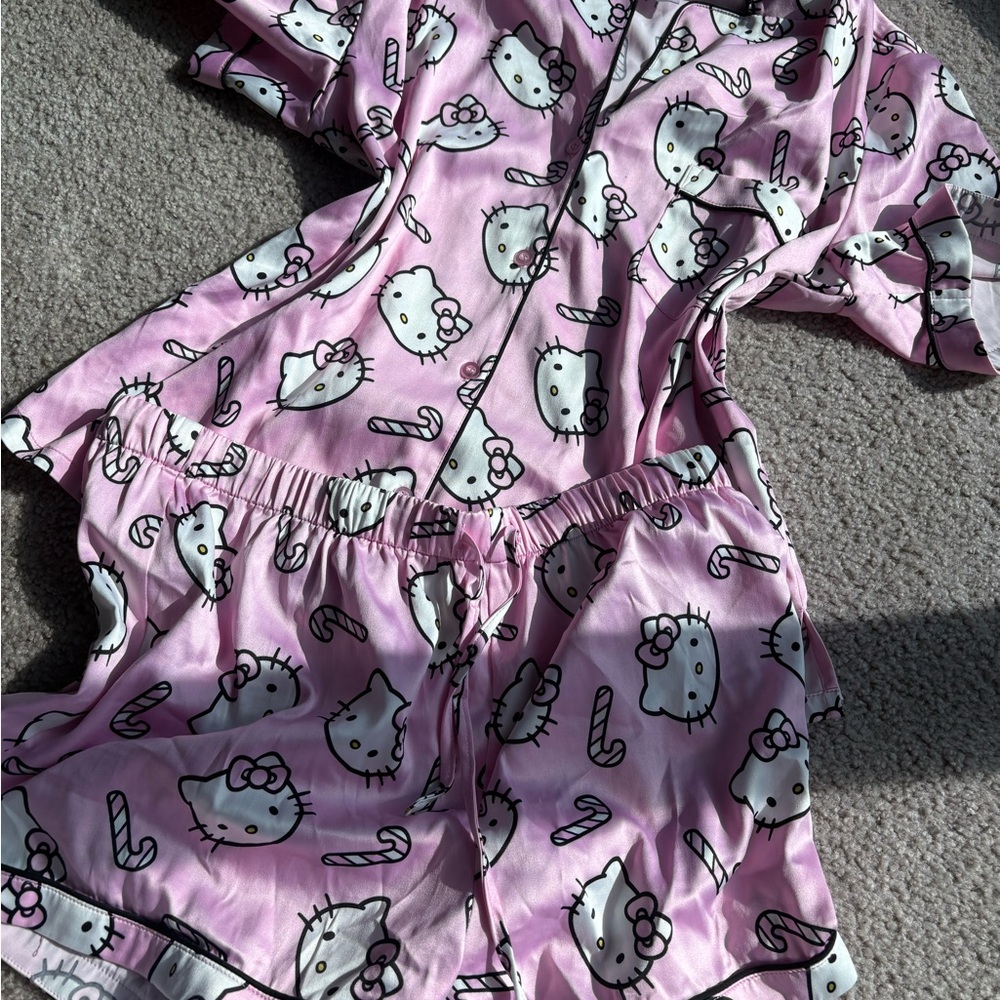 Hello Kitty set 🩷 - Picture 2 of 3